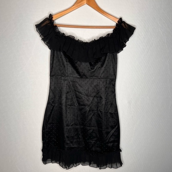 NWT! Nic & Jo Black Off-the-Shoulder Ruffled Mini Cocktail Dress. Size Medium. - Picture 3 of 13